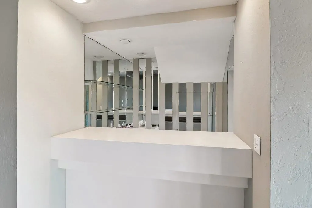 https://cdn.realtyfeed.com/cdn/127/306379211/5460e88333931c1afa5a00ed15c333f8.webp