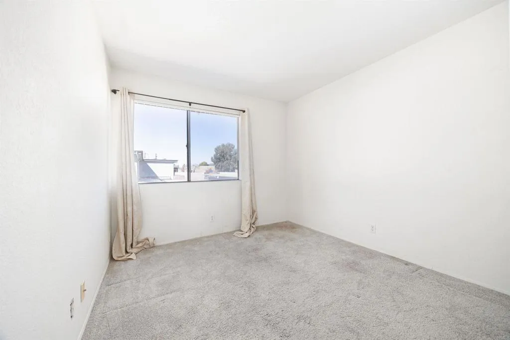 https://cdn.realtyfeed.com/cdn/127/306379372/b75d3c422d705533cbe0d547a985d1af.webp
