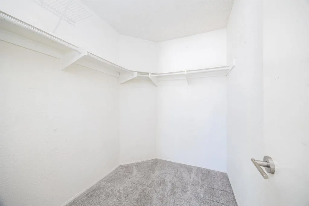 https://cdn.realtyfeed.com/cdn/127/306379372/f11aaa700d2d59c4ba8d3bba442f3ef7.webp