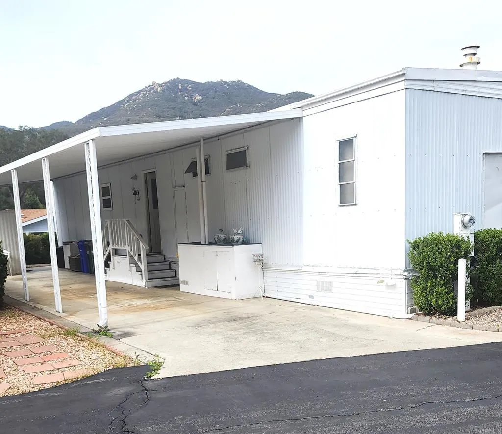 https://cdn.realtyfeed.com/cdn/127/306380524/6b03152a0d18f21a8666336e8c4156ac.webp