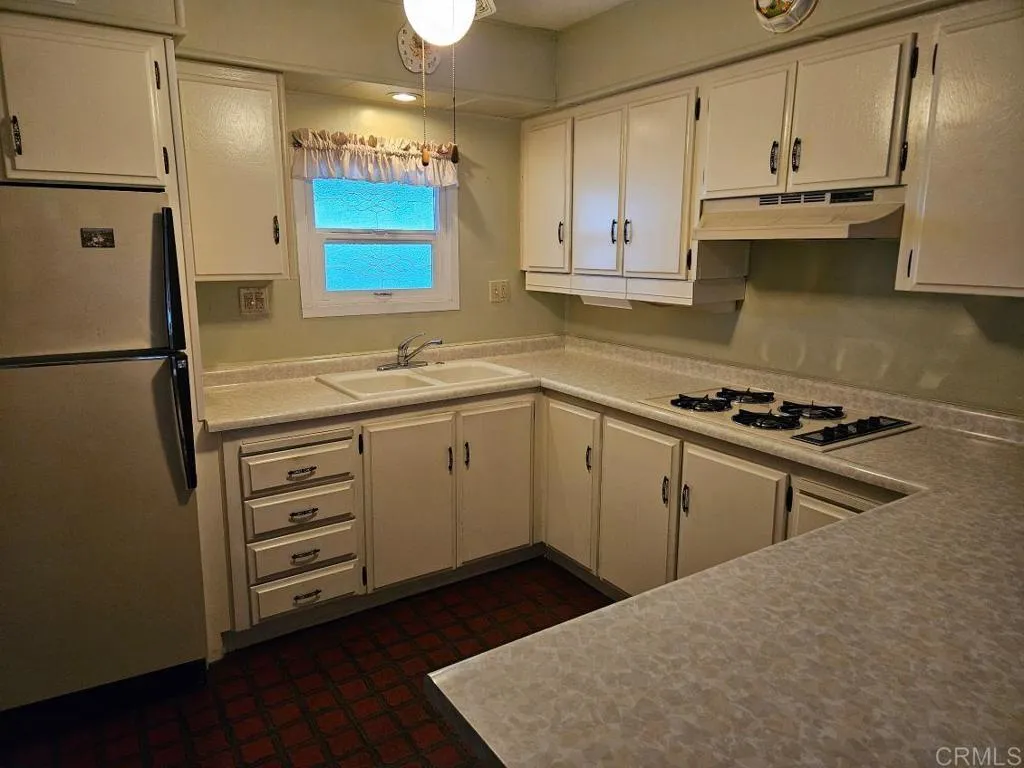 https://cdn.realtyfeed.com/cdn/127/306380524/f6e03568a59c94faca899c17f44ba22c.webp