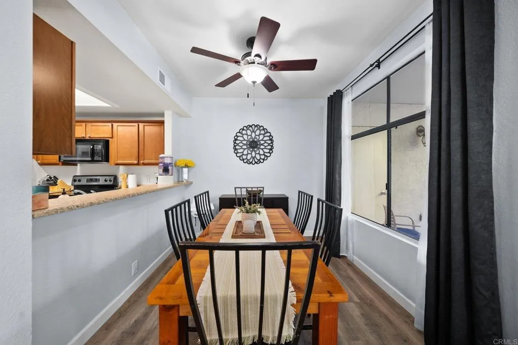 https://cdn.realtyfeed.com/cdn/127/306380942/de331da0489d6bed9a4eadc644fbdeef.webp