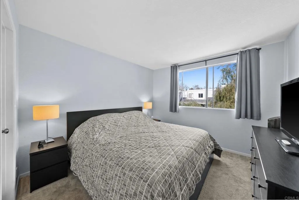 https://cdn.realtyfeed.com/cdn/127/306380942/fe8b8ac759fab5ba0a31699e720efdc4.webp