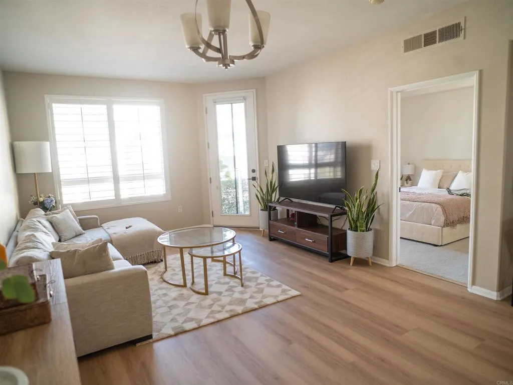https://cdn.realtyfeed.com/cdn/127/306381068/06757d85d7c4d5a7b2851364ebd524ce.webp