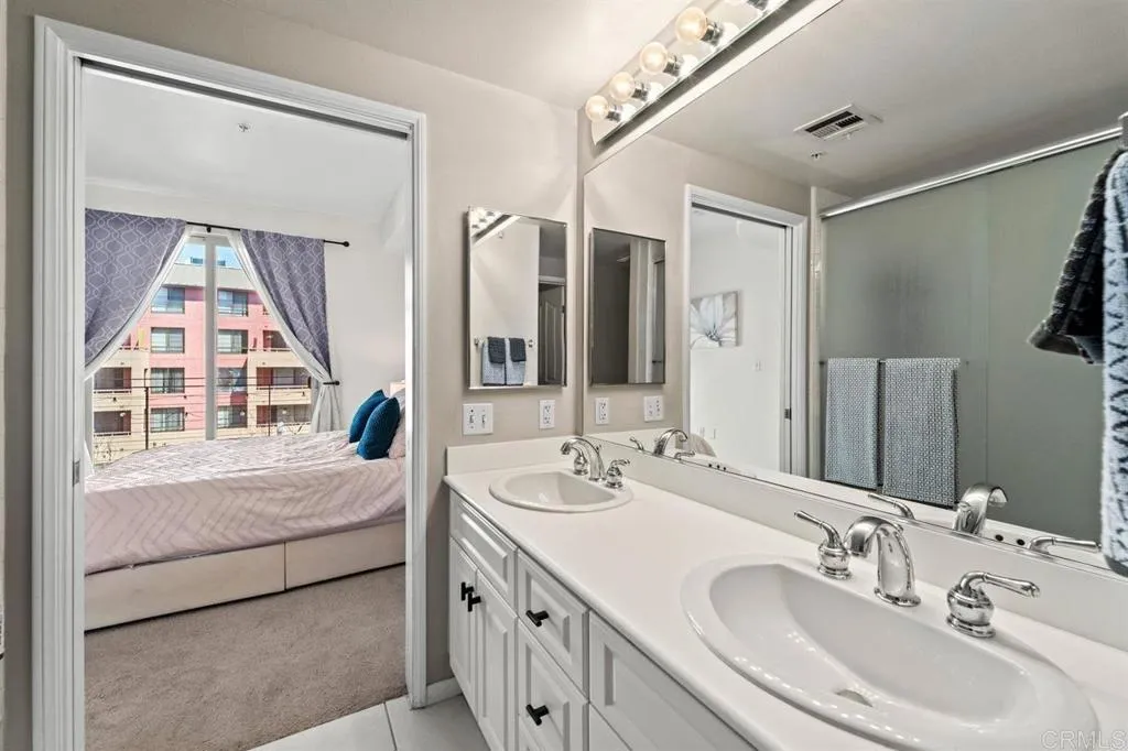 https://cdn.realtyfeed.com/cdn/127/306381068/16ac541e2a0753d2b99cf1662292b553.webp