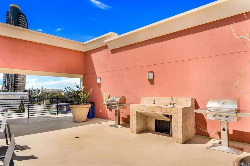 https://cdn.realtyfeed.com/cdn/127/306381068/243187c1ff49d56c5c2dcd49f8beaf81.webp