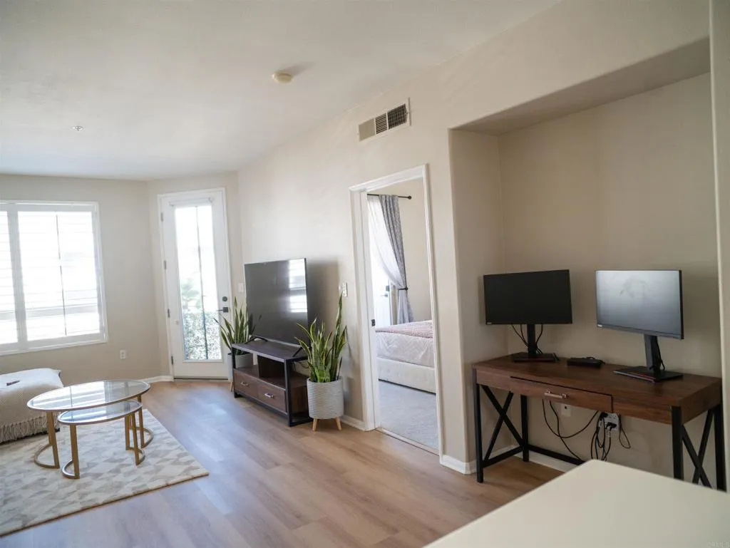 https://cdn.realtyfeed.com/cdn/127/306381068/4708ef3de3754d4752062560f68f5e22.webp