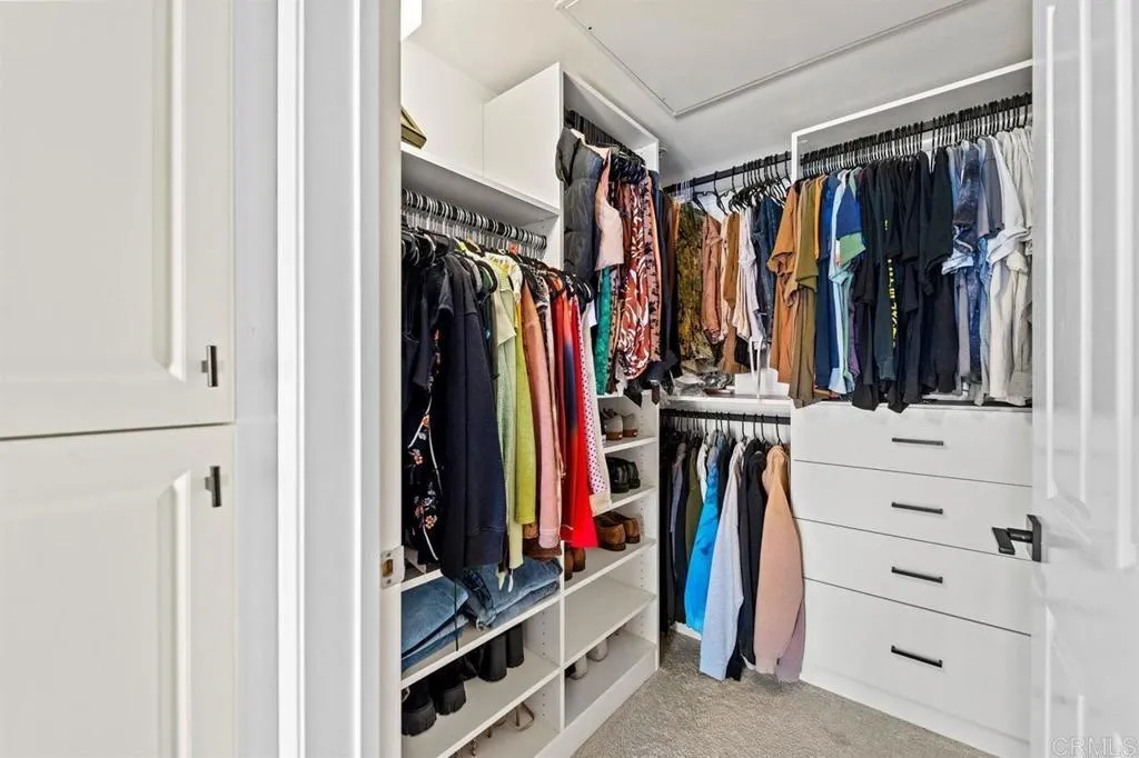 https://cdn.realtyfeed.com/cdn/127/306381068/cf17ca36c45a507d9cbed3ac2c2a76ea.webp