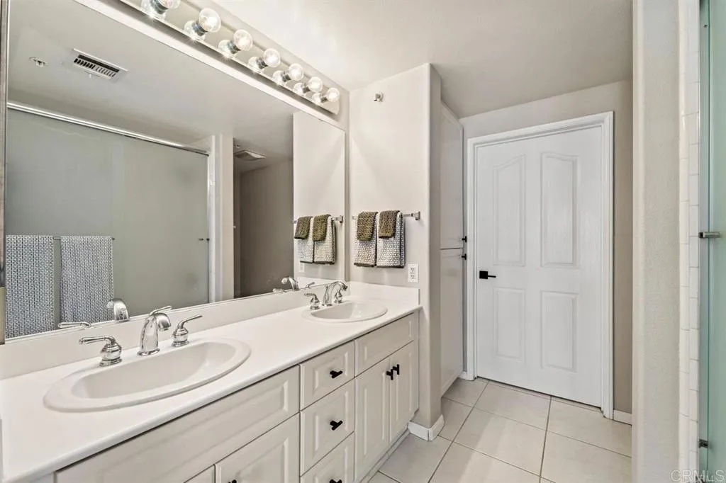 https://cdn.realtyfeed.com/cdn/127/306381068/f396f94e88de0835ac831ea2f9d90c04.webp