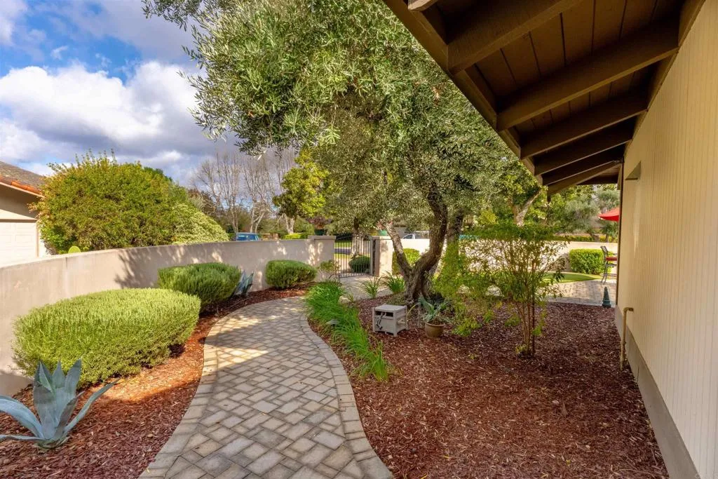 https://cdn.realtyfeed.com/cdn/127/306381580/3be9047d4f7b50d9a605f3feeafeb4a1.webp