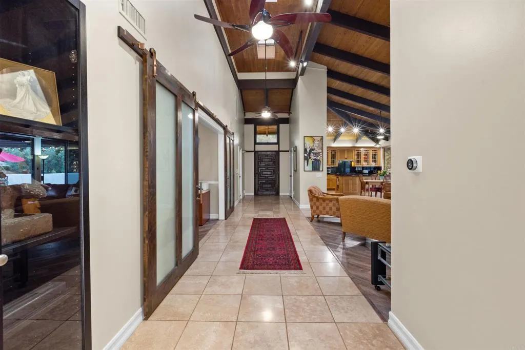https://cdn.realtyfeed.com/cdn/127/306381580/dbae75f0d7f861cbac34f37c7a28aad1.webp