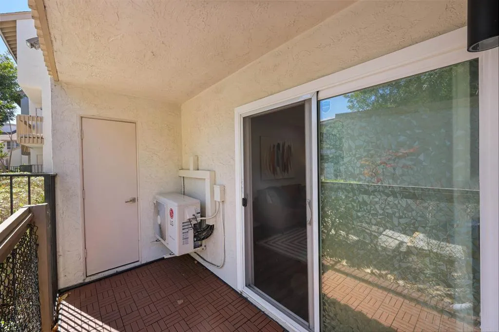 https://cdn.realtyfeed.com/cdn/127/306381704/2d607e182daaf8834606c88fdff6e705.webp