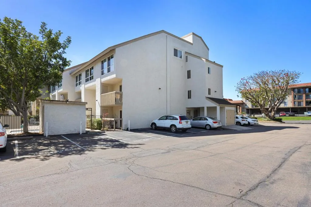 https://cdn.realtyfeed.com/cdn/127/306381704/4d8d47a8d90b3d34bd503089a644e4bc.webp