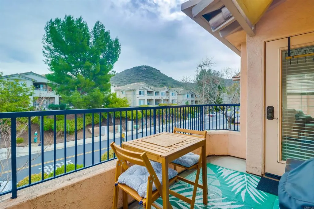 https://cdn.realtyfeed.com/cdn/127/306381976/78c694690507197a2f12a8663aa60f28.webp