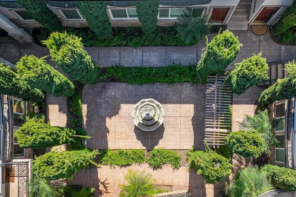 https://cdn.realtyfeed.com/cdn/127/306382035/67579b635adb24381a831ba5a31416ad.webp