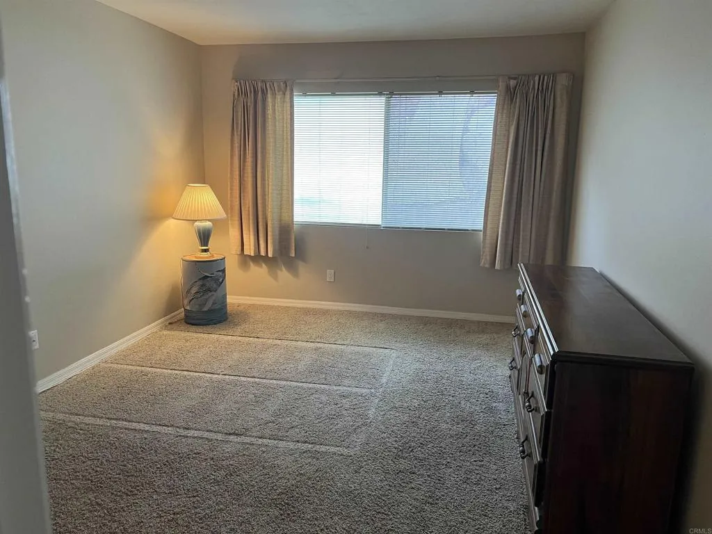 https://cdn.realtyfeed.com/cdn/127/306382058/f4197307d8b658a3783dee58d11b326b.webp