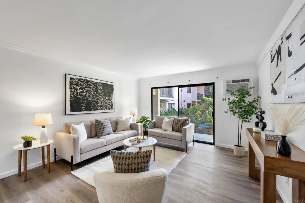 https://cdn.realtyfeed.com/cdn/127/306382190/3fcfd931479b5bdd0f21322c473156f3.webp