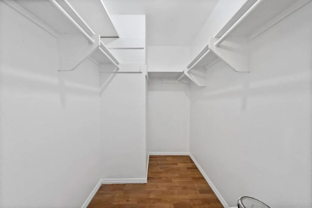 https://cdn.realtyfeed.com/cdn/127/306382190/7caa868ca95546e44af3d56932ea8c8e.webp