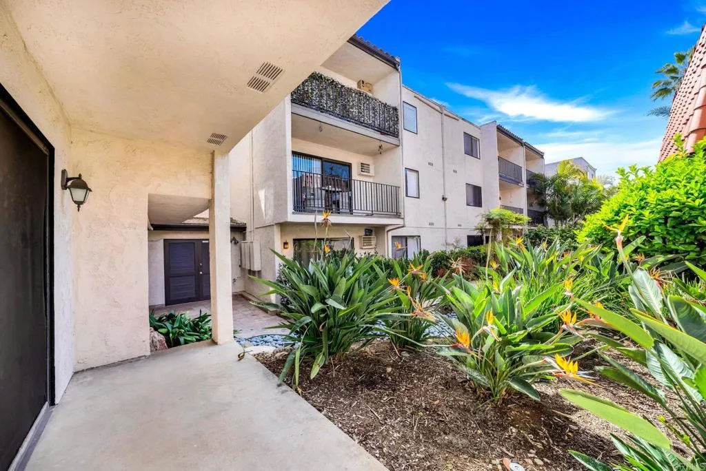 https://cdn.realtyfeed.com/cdn/127/306382190/d7d6919922ca867f670135e819131f12.webp