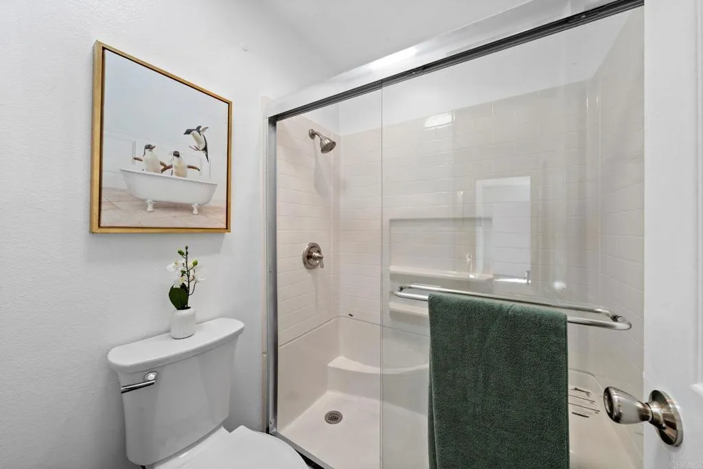 https://cdn.realtyfeed.com/cdn/127/306382190/ece08d9fda96fcdb588bb3d6ec6026c3.webp