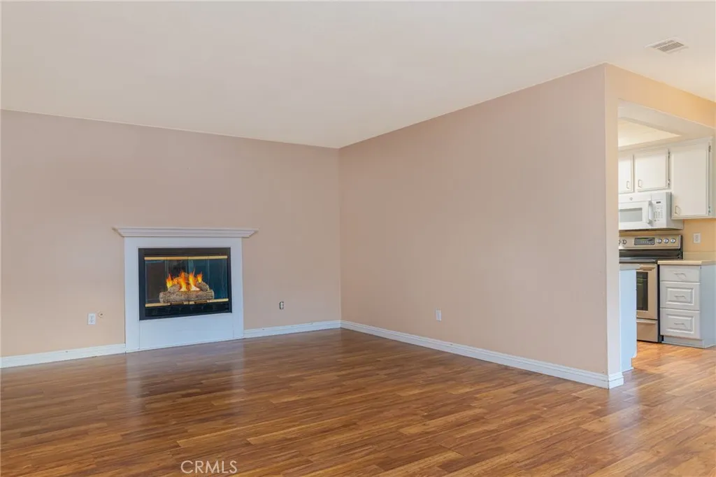 Photo #4: SW25050221 Listing 