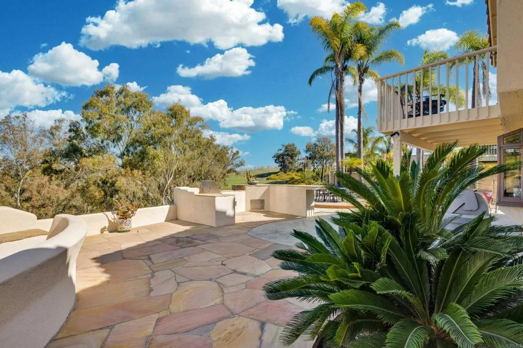 https://cdn.realtyfeed.com/cdn/127/306382523/3f99d26226452280810c881219d84a0b.webp