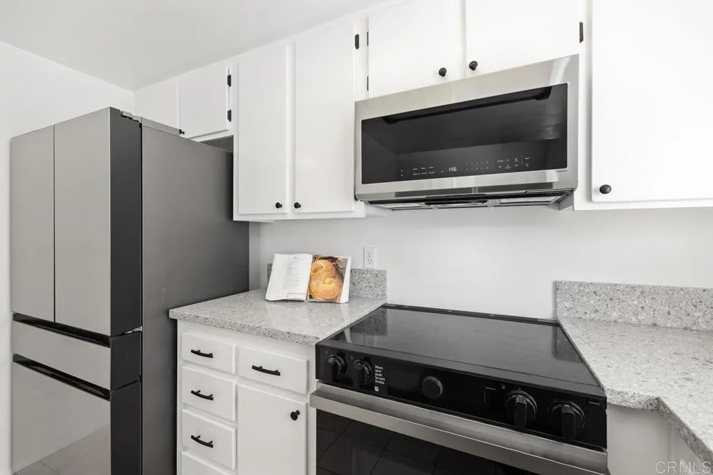 https://cdn.realtyfeed.com/cdn/127/306382598/8e76b73891758417f64960b295897b51.webp