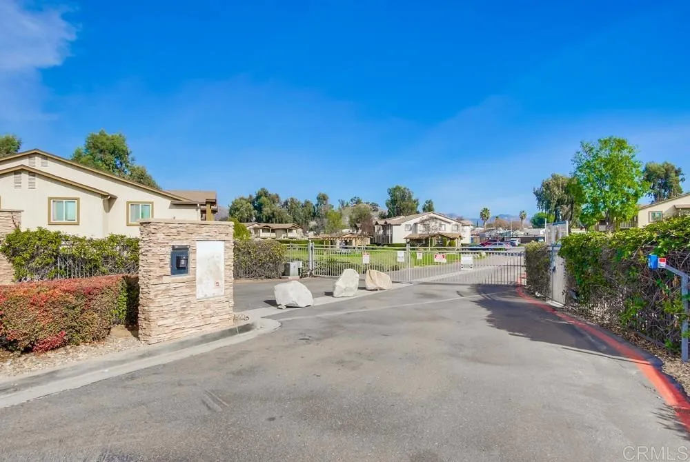 https://cdn.realtyfeed.com/cdn/127/306382666/47dff4b53a6c114b88e5433539502002.webp