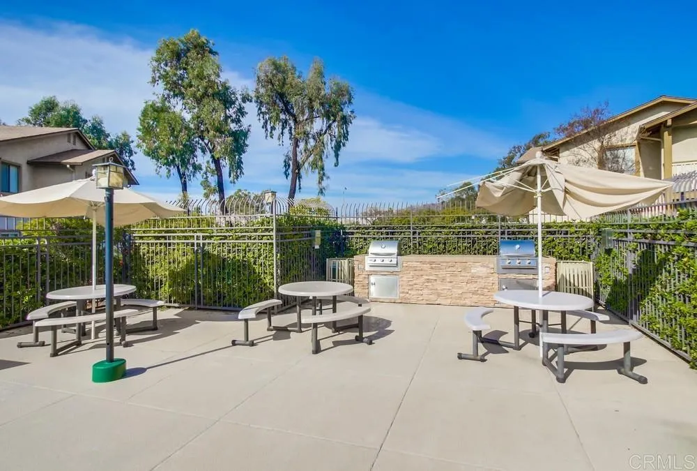 https://cdn.realtyfeed.com/cdn/127/306382666/8dbb8f64114e4fb101a8cc9cfb0b0a57.webp