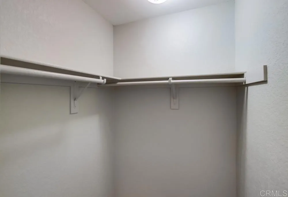 https://cdn.realtyfeed.com/cdn/127/306382666/ffcedc42bb533ccfec60139e0296a875.webp