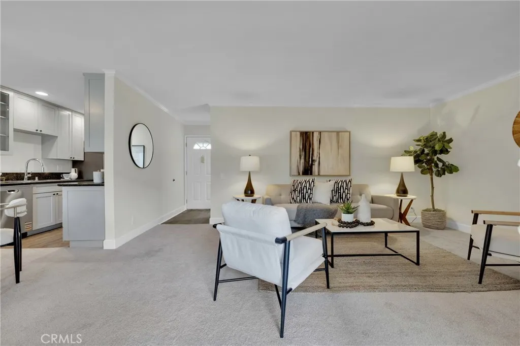 Photo #4: OC25050519 Listing 