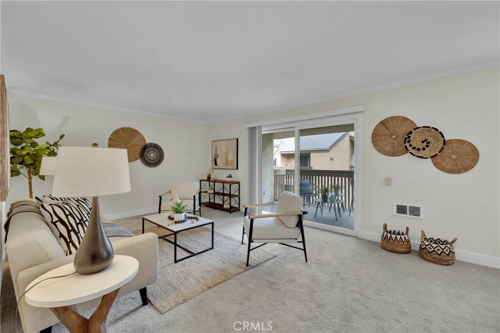 Photo #6: OC25050519 Listing 