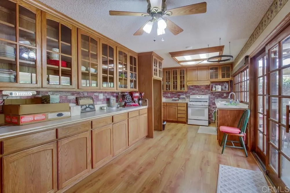https://cdn.realtyfeed.com/cdn/127/306382955/590ec14da81d3b63399dcd9350b2814c.webp