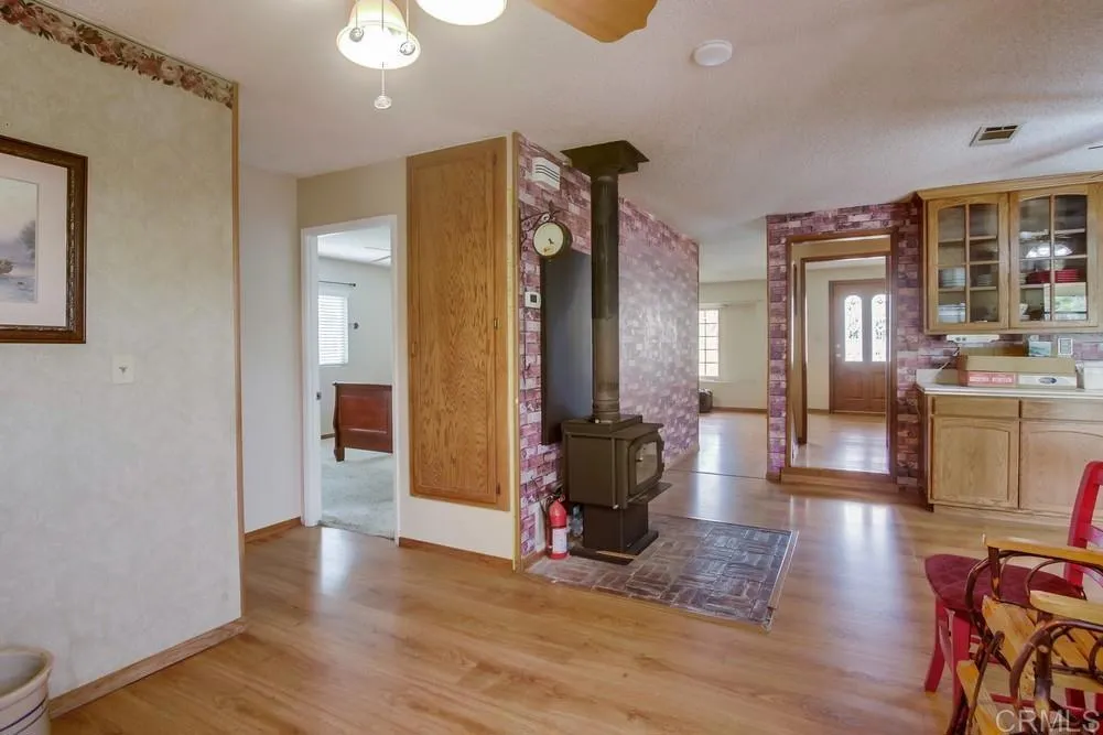 https://cdn.realtyfeed.com/cdn/127/306382955/e2647004dae607f719613987304f421b.webp