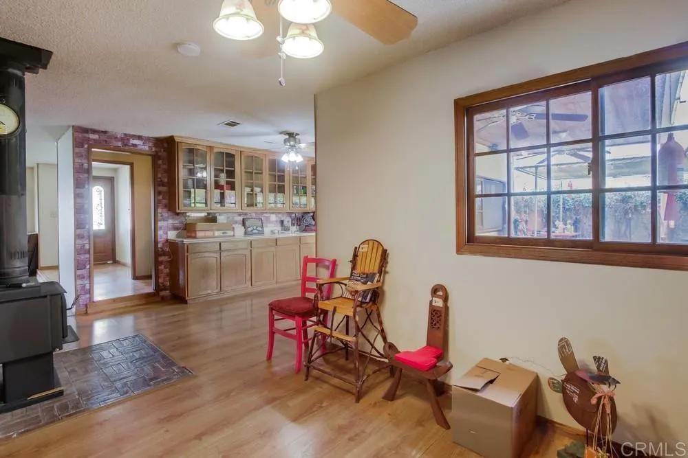 https://cdn.realtyfeed.com/cdn/127/306382955/eacd33e585be2d56a0ee85624aa87d7d.webp