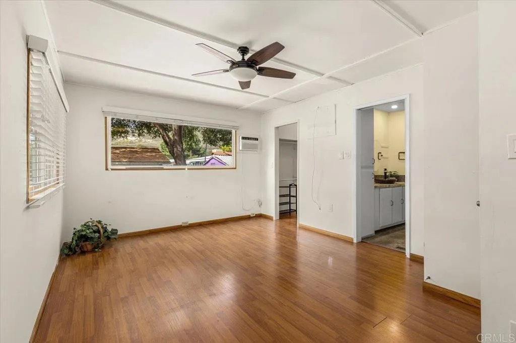 https://cdn.realtyfeed.com/cdn/127/306383071/2139e87c733b316299184839ebab1cfe.webp