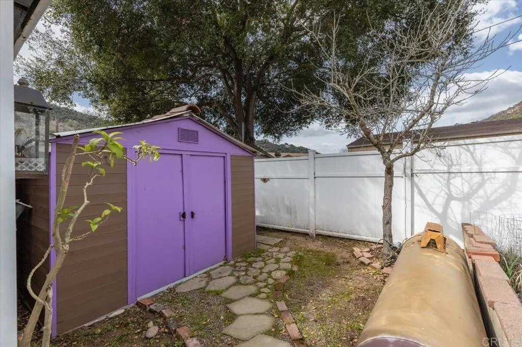 https://cdn.realtyfeed.com/cdn/127/306383071/30a1f7f9a02a7a611e4ac84d2262a9b7.webp