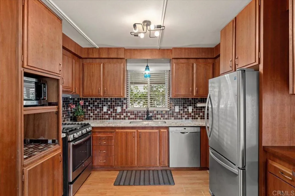 https://cdn.realtyfeed.com/cdn/127/306383071/383c0c852e1f02ed0b87e86673e12900.webp