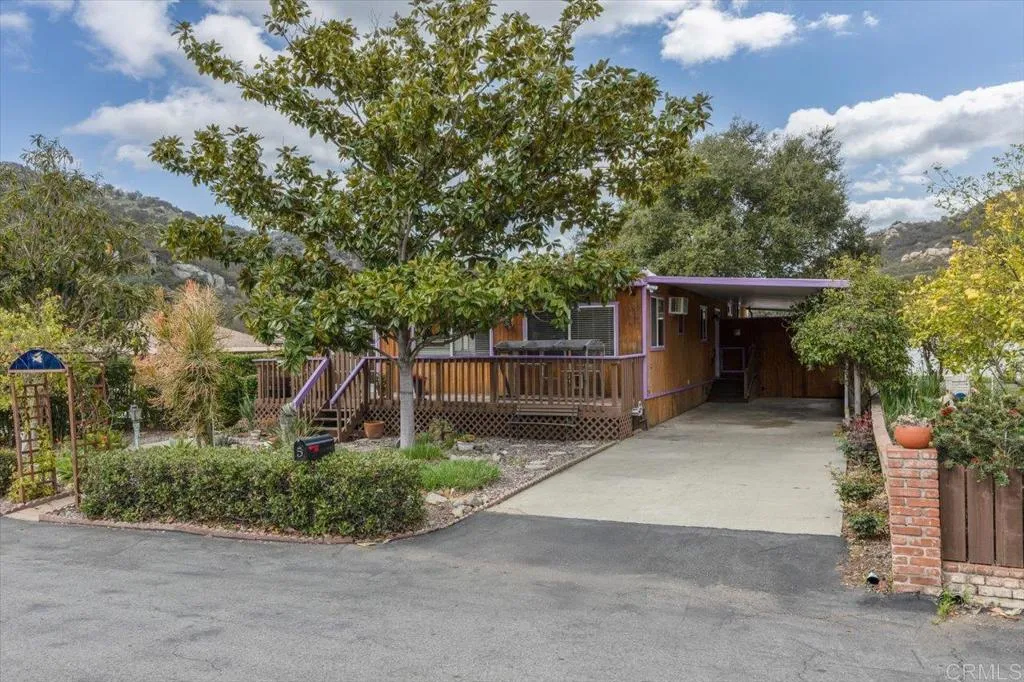 https://cdn.realtyfeed.com/cdn/127/306383071/4fdc03e73145b43f0c997a130351daf8.webp