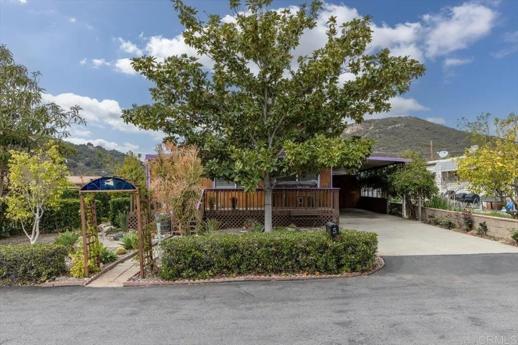 https://cdn.realtyfeed.com/cdn/127/306383071/c388a2572b47a64365fe1a8328ec13a3.webp