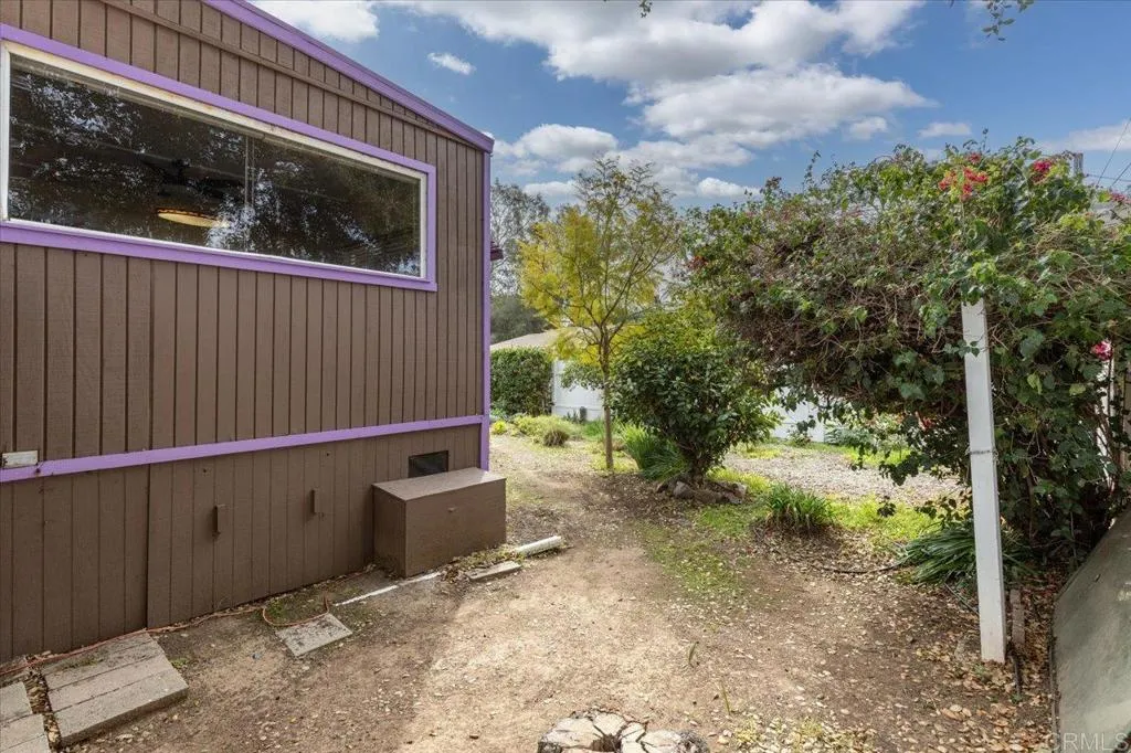 https://cdn.realtyfeed.com/cdn/127/306383071/fad71ebdb6ee4d246834ca2654d7505a.webp