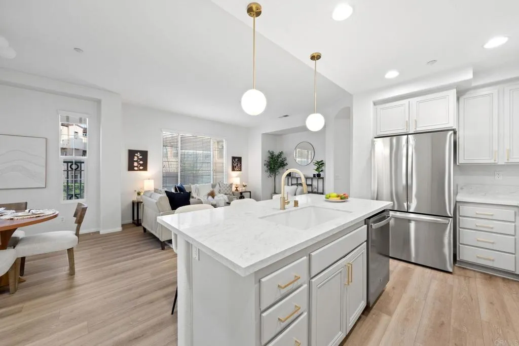 https://cdn.realtyfeed.com/cdn/127/306383226/6f70d6dd5ef4ba335019a6bfbcc9531b.webp