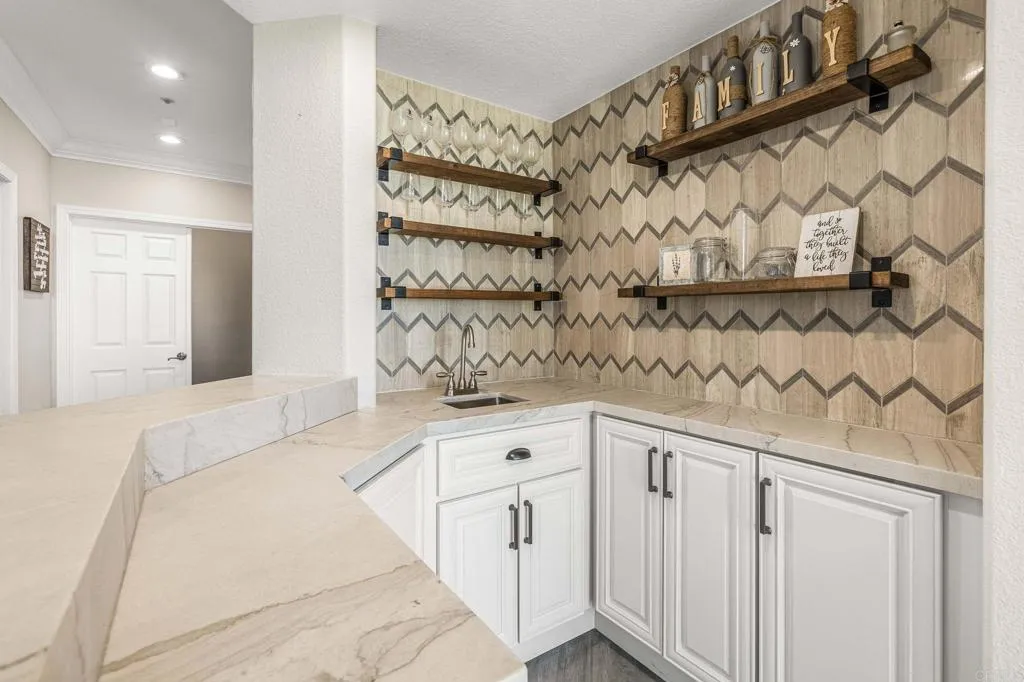 https://cdn.realtyfeed.com/cdn/127/306383362/ac37433ef8f164bd545140c04bb6a69f.webp