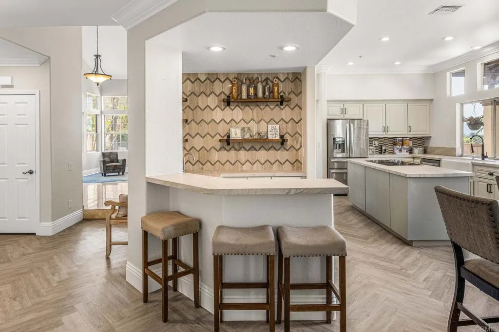 https://cdn.realtyfeed.com/cdn/127/306383362/de10d12b0e9bad1532d591d1073642c1.webp