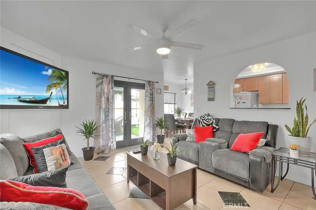 https://cdn.realtyfeed.com/cdn/127/306383454/138a7b18b58104361d448c10b0df0941.webp