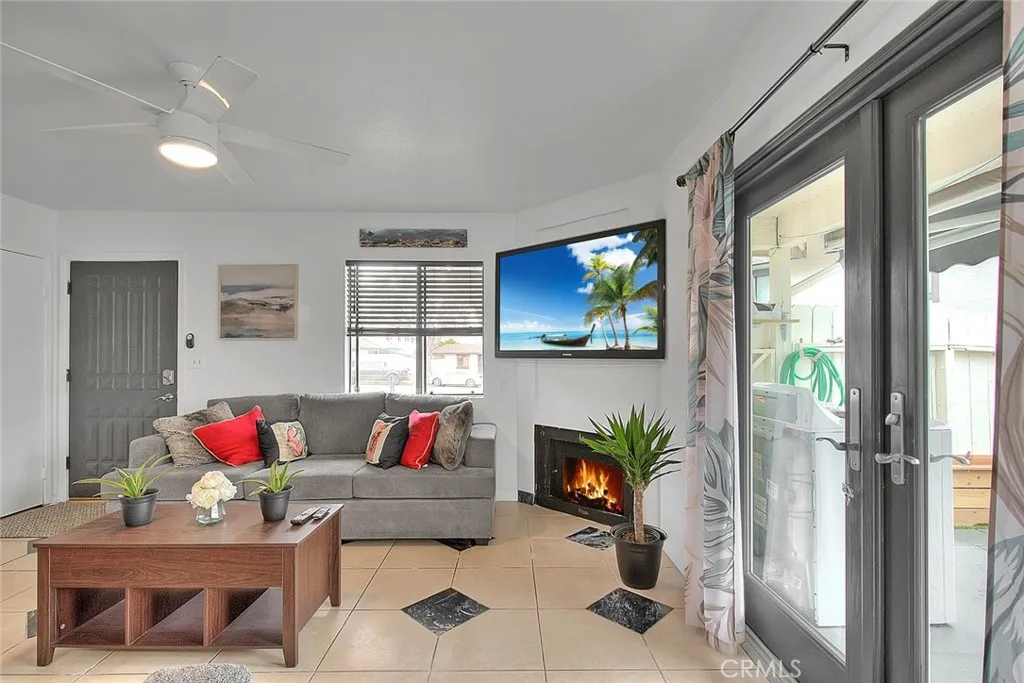 https://cdn.realtyfeed.com/cdn/127/306383454/b413d344398707886955254ee763658e.webp