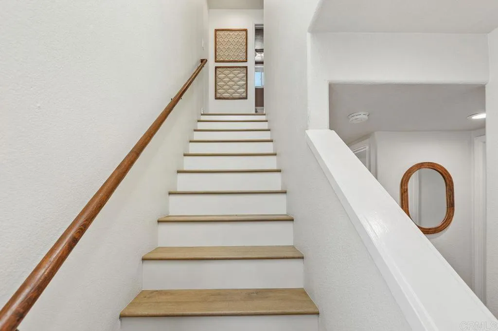 https://cdn.realtyfeed.com/cdn/127/306383696/77e2ed846ae4ffc6ac77cfc56bc0e8cc.webp
