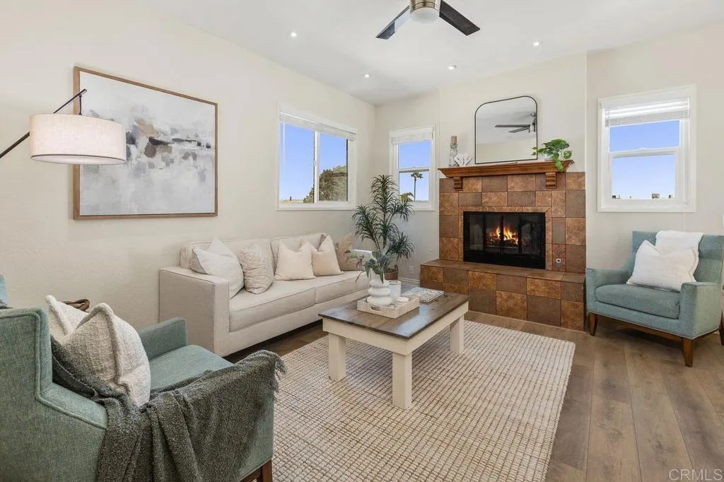 https://cdn.realtyfeed.com/cdn/127/306383696/8c02fcaa902481905ed0d069b6a77e49.webp
