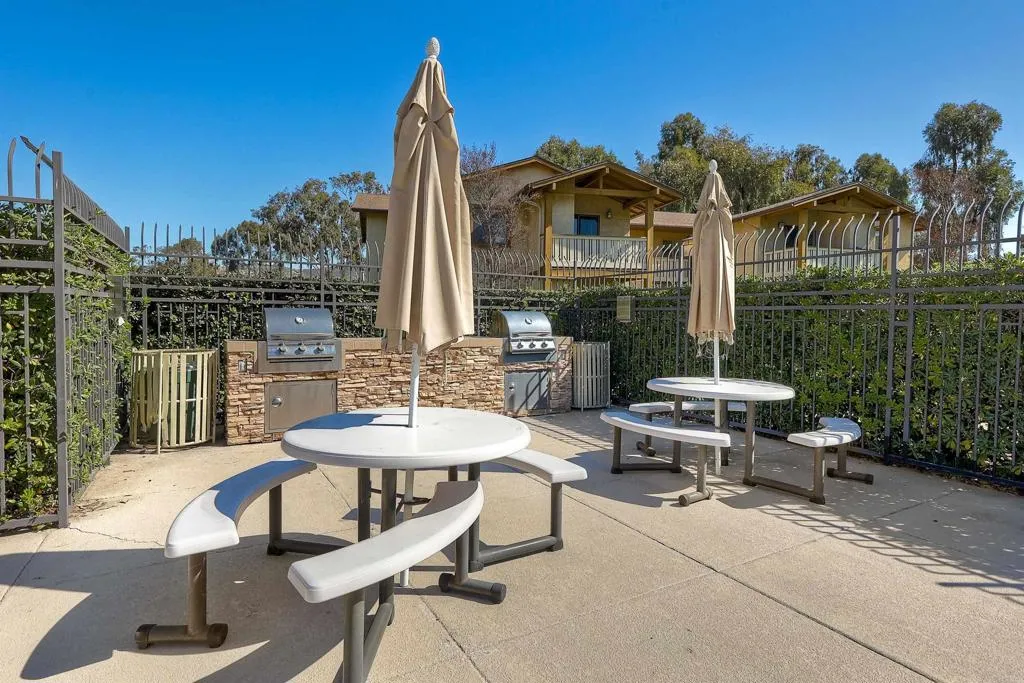 https://cdn.realtyfeed.com/cdn/127/306383699/a70f83de51925defadf0ecd84e4b0d56.webp