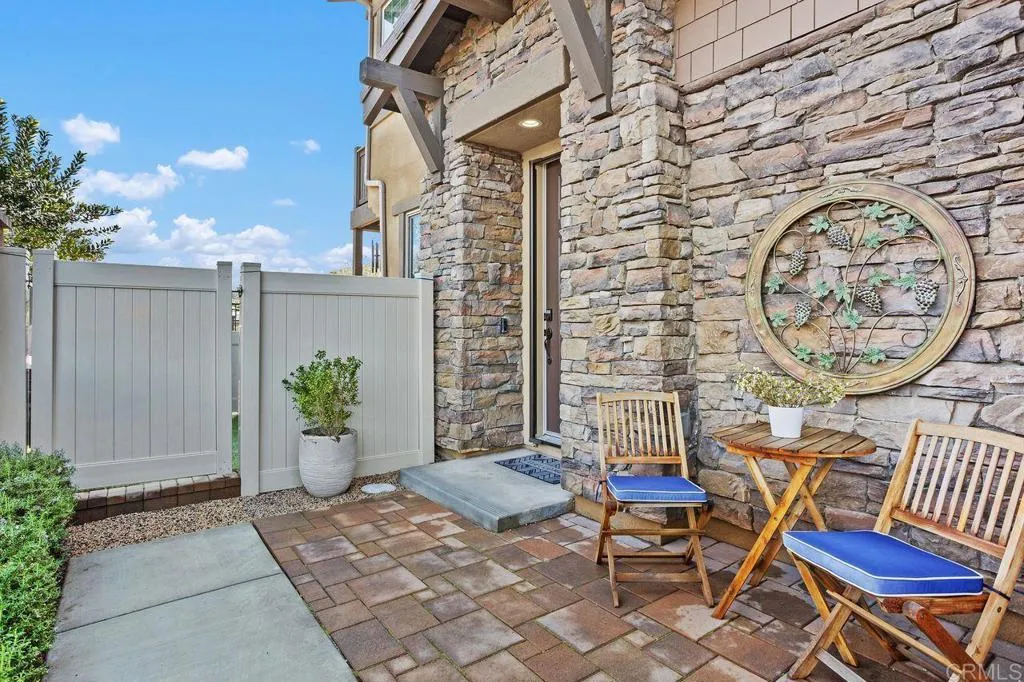 https://cdn.realtyfeed.com/cdn/127/306383826/82c77d09444b2c917233881379d26390.webp